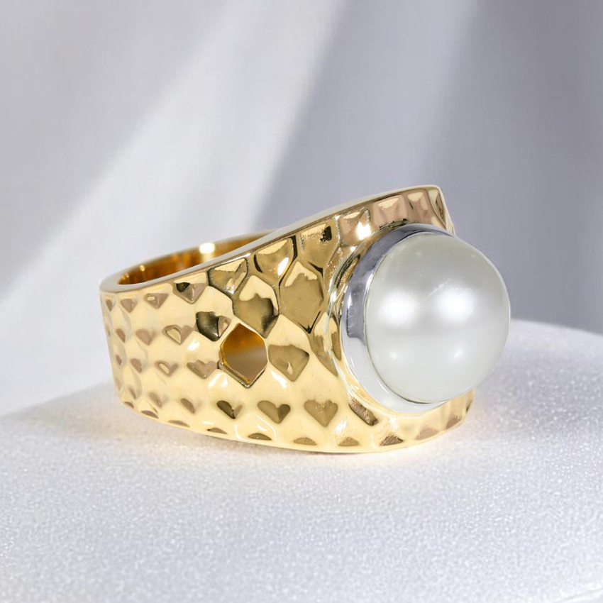 Basra pearl ring