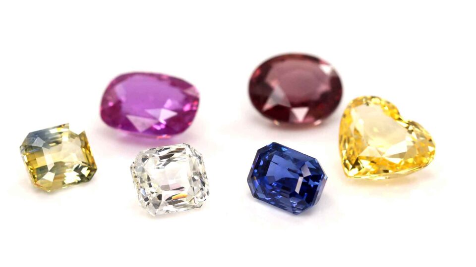 How do Gemstones Work Scientifically